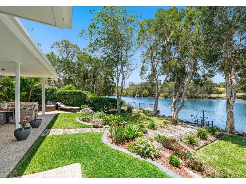 16 Waterside Drive, Twin Waters QLD 4564