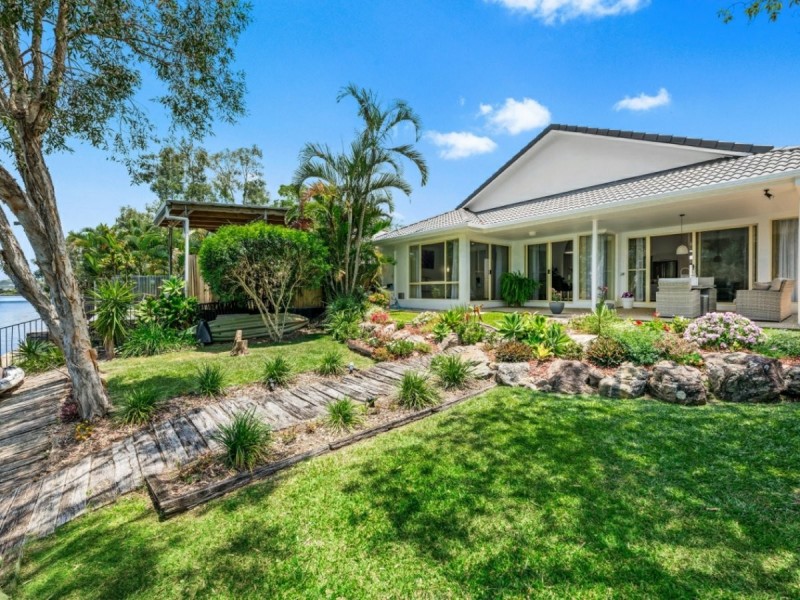 16 Waterside Drive, Twin Waters QLD 4564