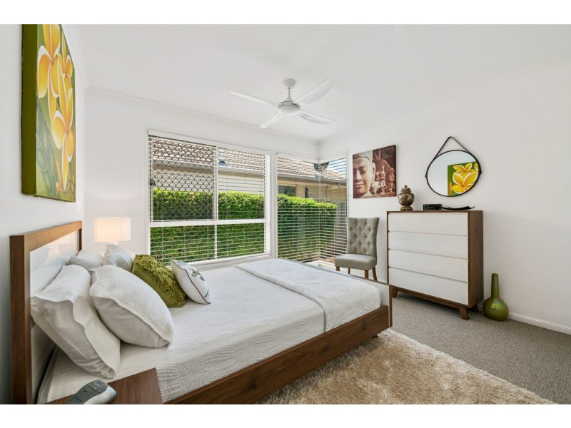 16 Waterside Drive, Twin Waters QLD 4564