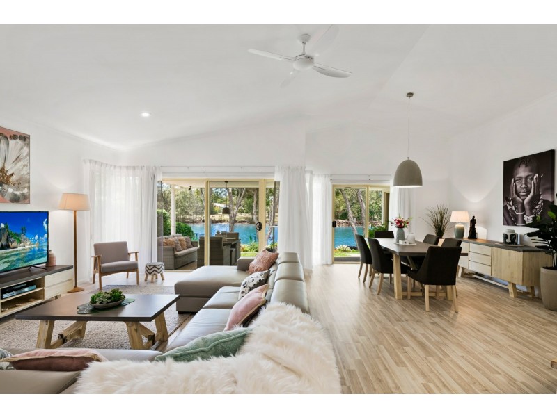 16 Waterside Drive, Twin Waters QLD 4564