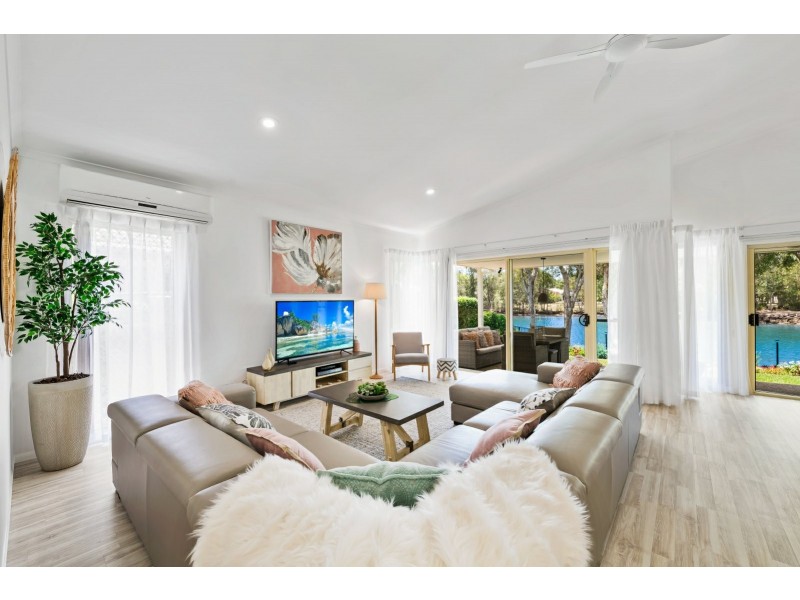 16 Waterside Drive, Twin Waters QLD 4564