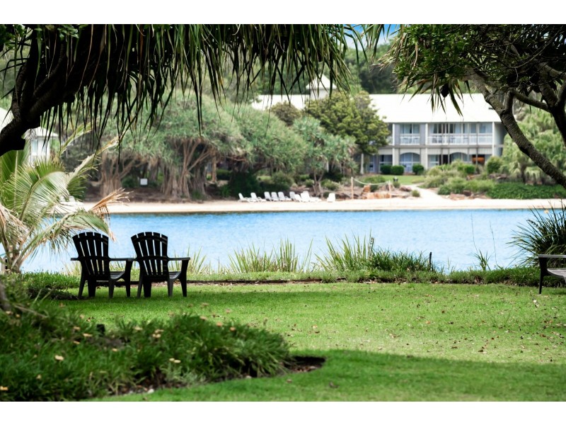 149/80 North Shore Road, Twin Waters QLD 4564