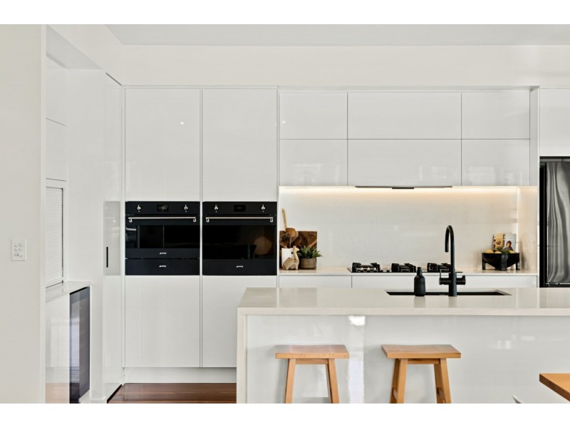 24 Anchorage Circuit, Twin Waters QLD 4564