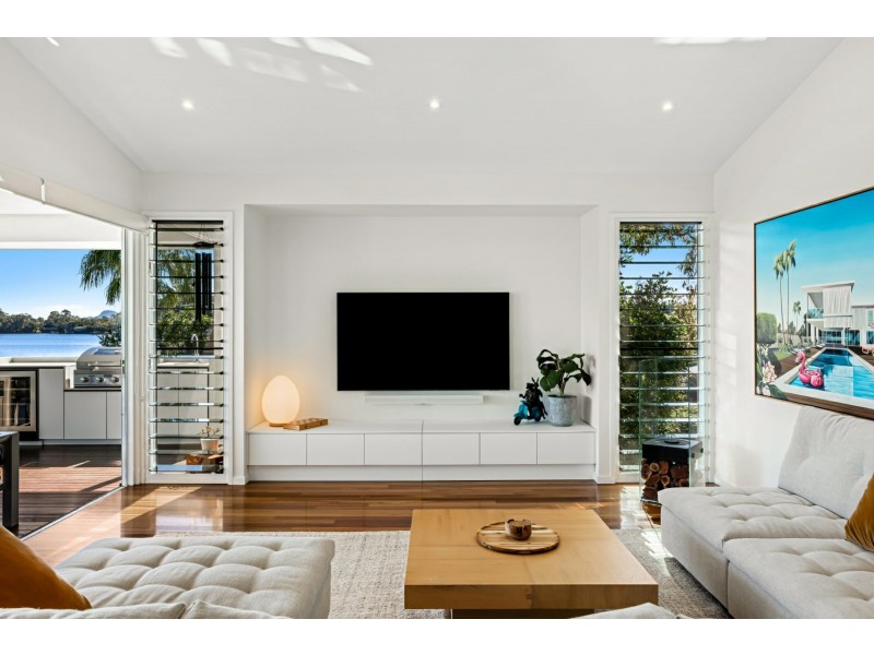 24 Anchorage Circuit, Twin Waters QLD 4564