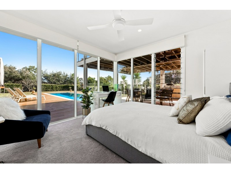 24 Anchorage Circuit, Twin Waters QLD 4564