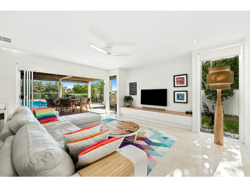 24 Anchorage Circuit, Twin Waters QLD 4564