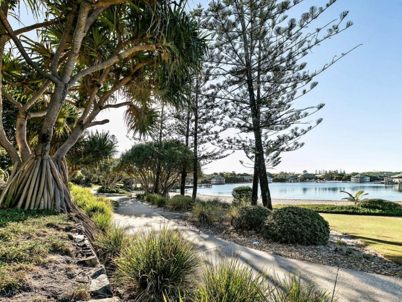 54/80 North Shore Road, Twin Waters QLD 4564