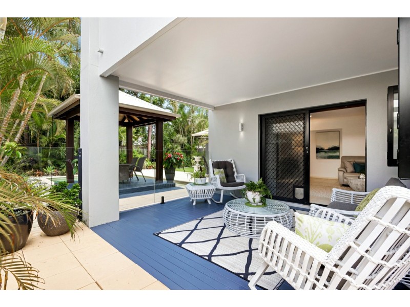 4 Staysail Place, Twin Waters QLD 4564