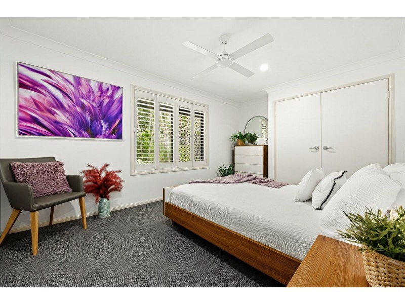 4 Staysail Place, Twin Waters QLD 4564