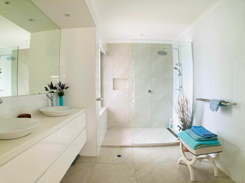 6 Nautilus Place, Twin Waters QLD 4564