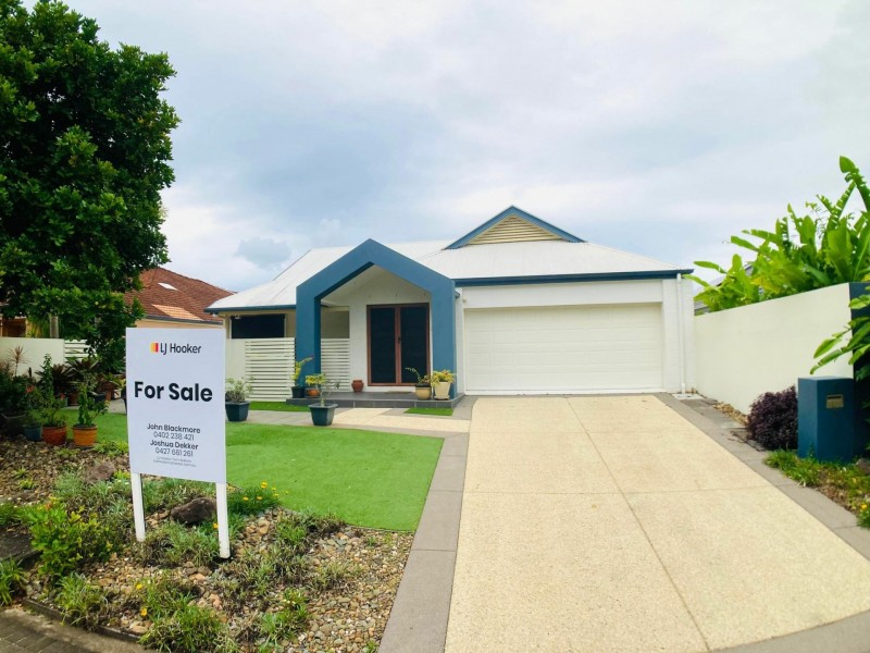 6 Nautilus Place, Twin Waters QLD 4564