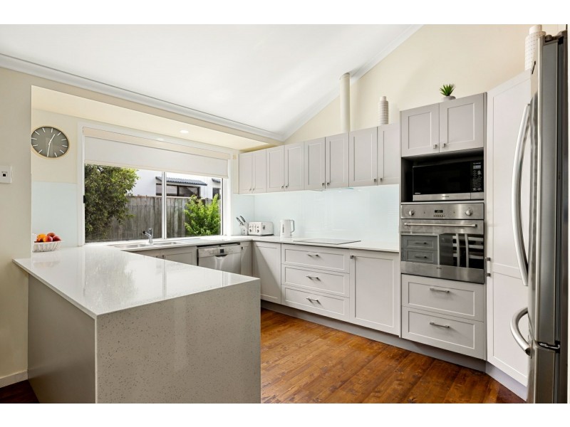 60 Wattlebird Drive, Twin Waters QLD 4564