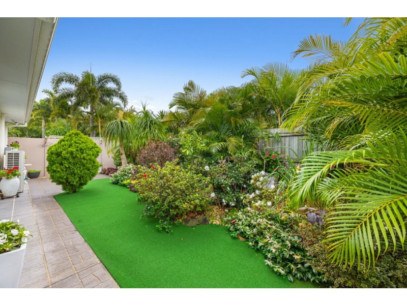 3 Sunorchid Place, Twin Waters QLD 4564