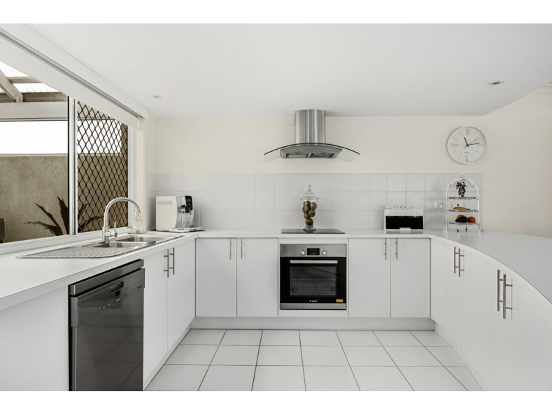 3 Sunorchid Place, Twin Waters QLD 4564