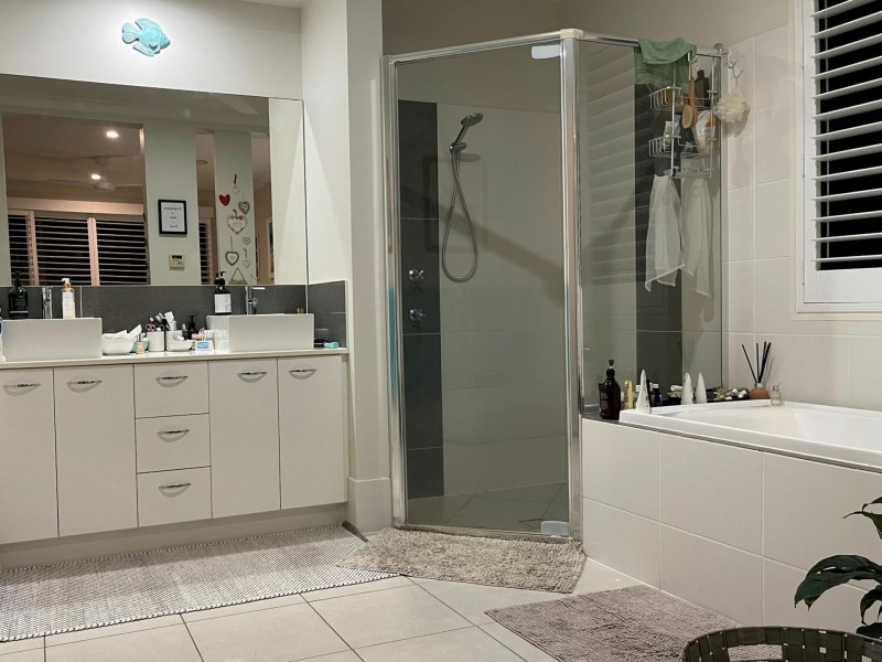 28 Seahorse Drive, Twin Waters QLD 4564