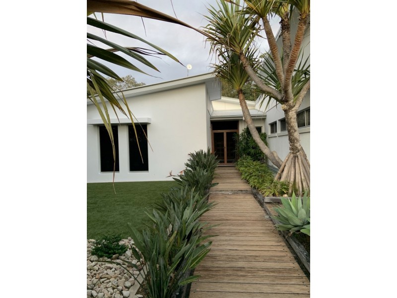 72 Anchorage Circuit, Twin Waters QLD 4564