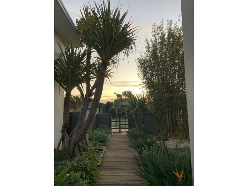 72 Anchorage Circuit, Twin Waters QLD 4564