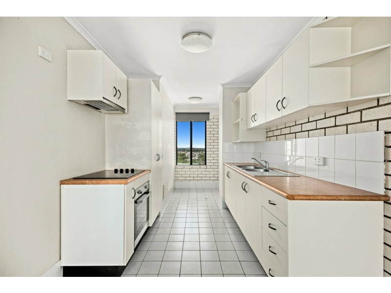 8/23 Majorie Street, Mooloolaba QLD 4557