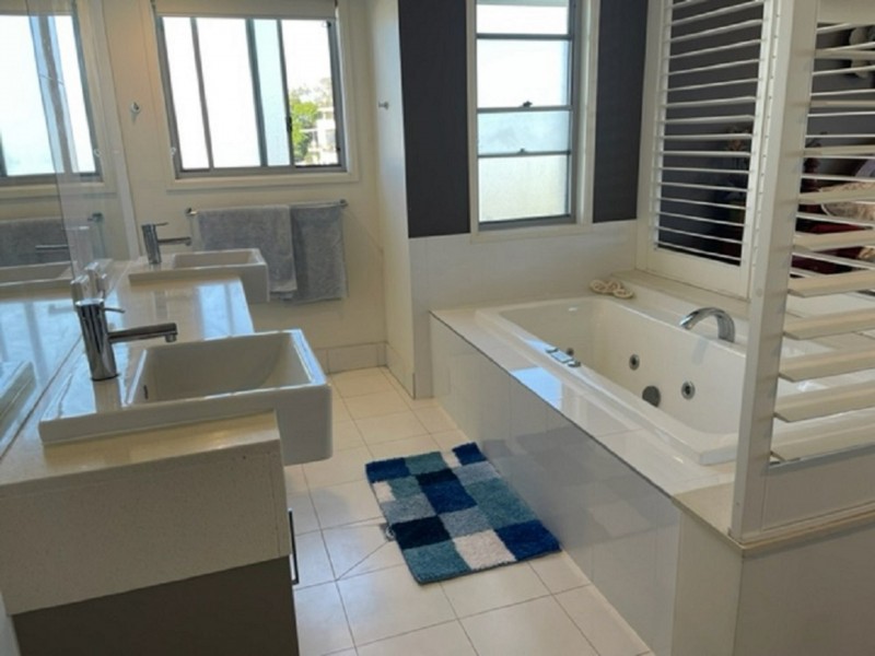 14 Oceanic Court, Twin Waters QLD 4564