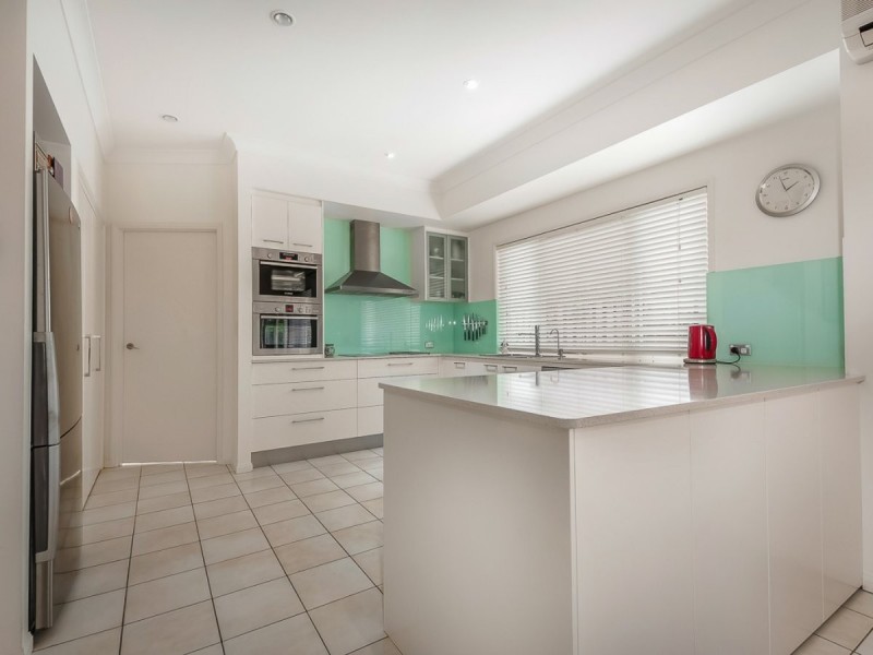 11 Tralee Place, Twin Waters QLD 4564