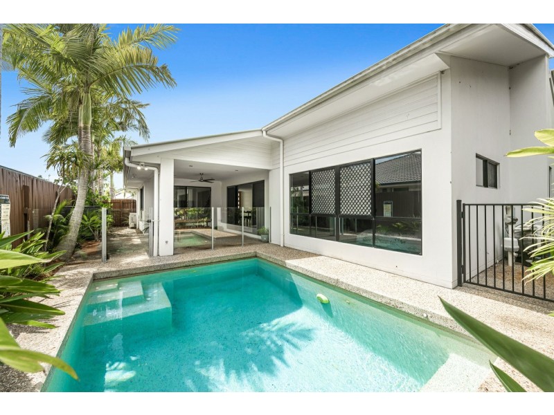 5 Fitzroy Court, Pacific Paradise QLD 4564