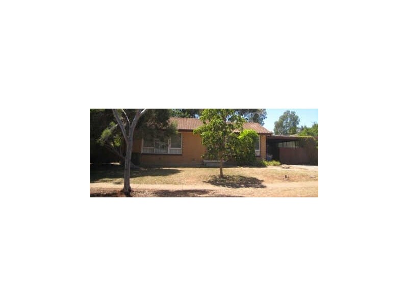 4 Peacock Road, Elizabeth Downs SA 5113