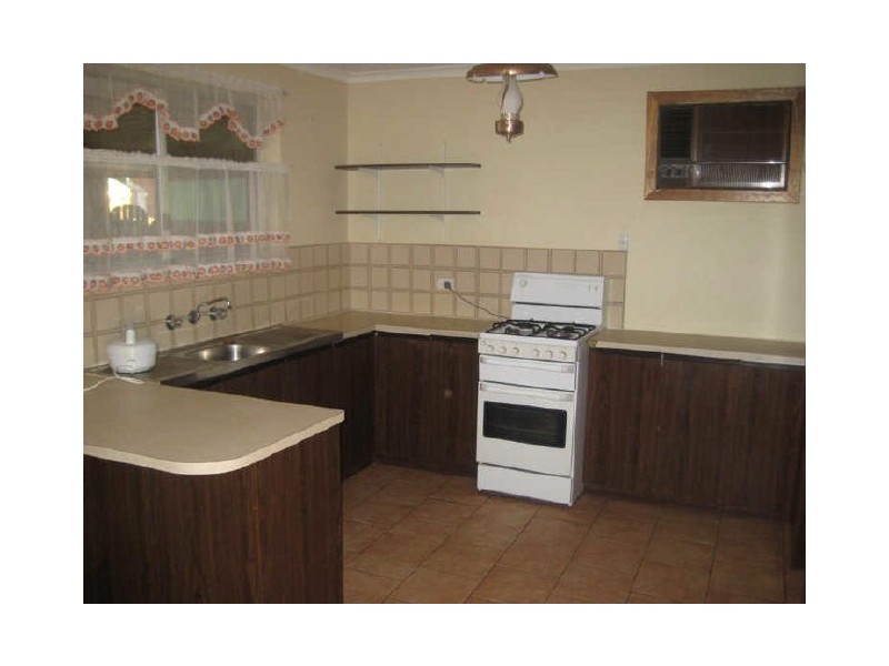 3 President Avenue, Andrews Farm SA 5114