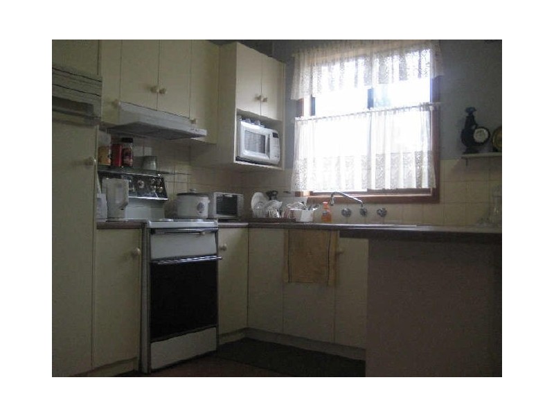 15 Everleigh Road, Elizabeth Vale SA 5112