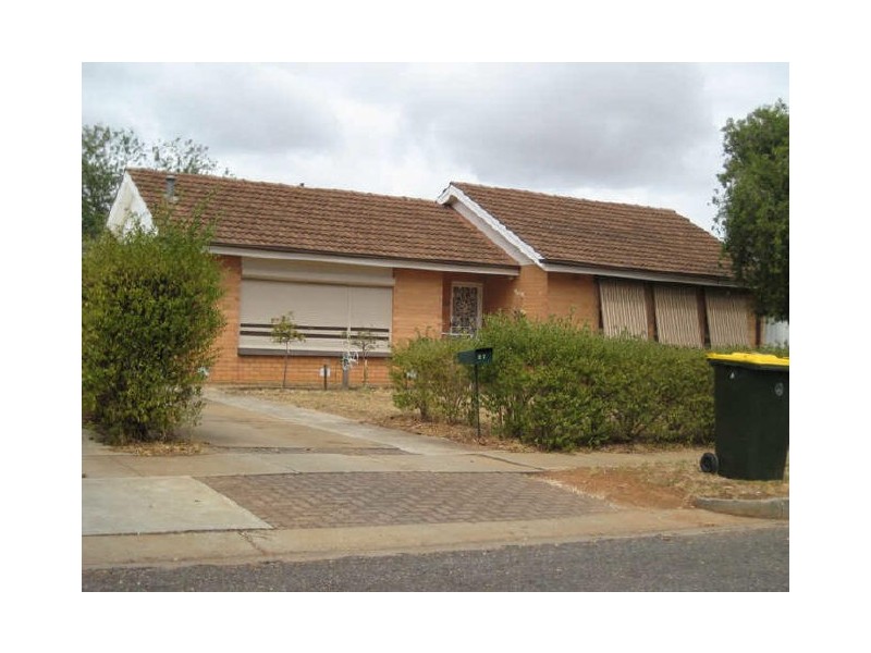 27 Hooper Street, Smithfield Plains SA 5114