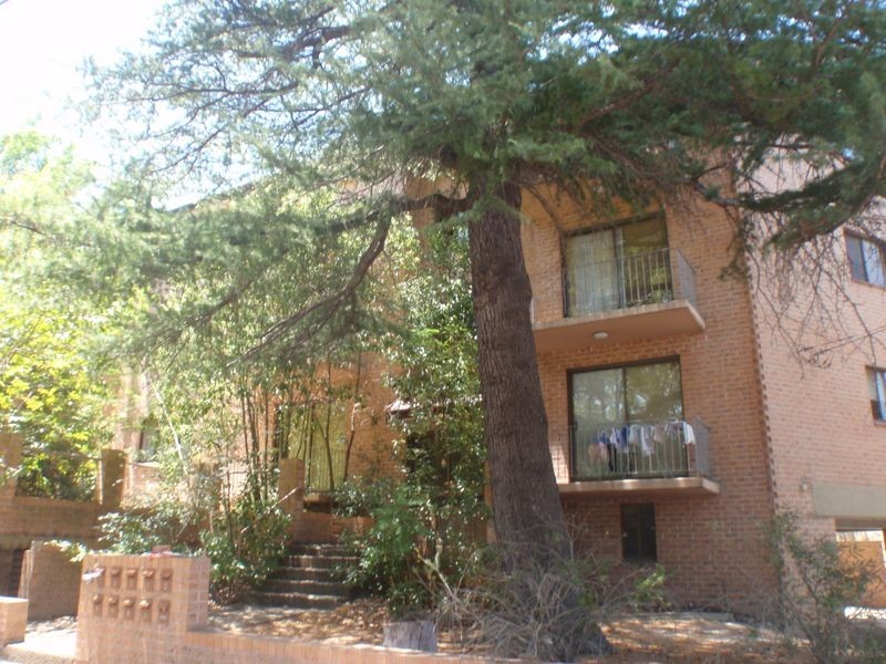 43 Meadow Cres, Meadowbank NSW 2114