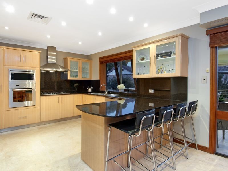 4 Blackwood Place, Oatlands NSW 2117