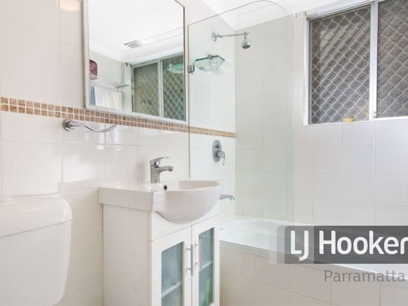 2/13 Brisbane Street, Harris Park NSW 2150