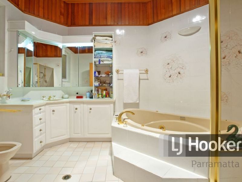 3 Brentwood Way, Castle Hill NSW 2154