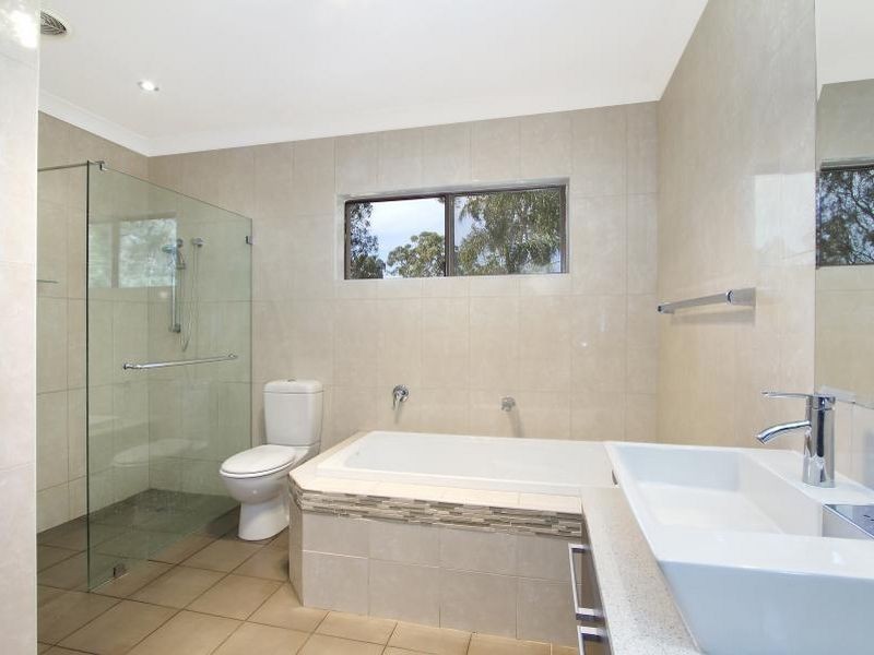 11 Panaview Crescent, North Rocks NSW 2151