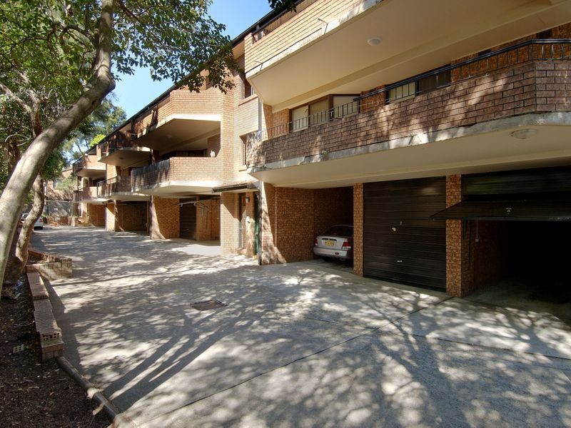 6/211 Hawkesbury Road, Westmead NSW 2145