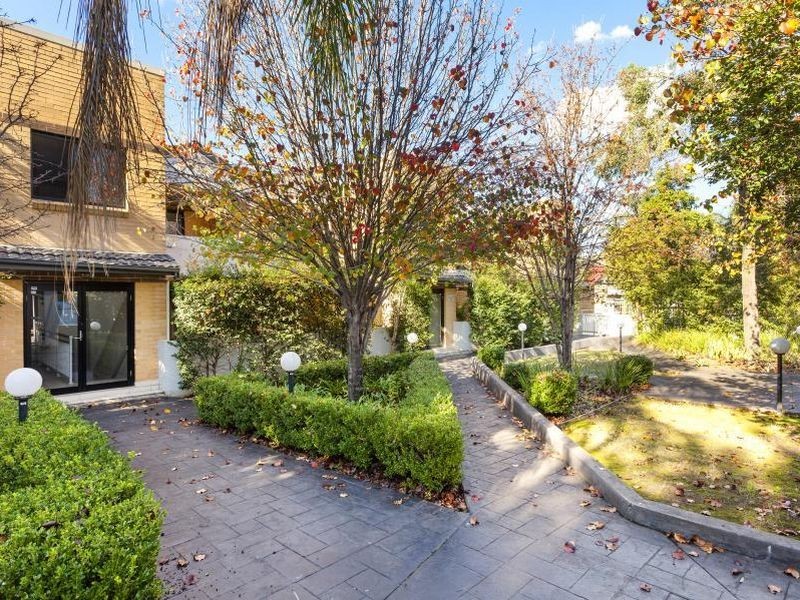 2/35-43 Penelope Lucas Lane, Rosehill NSW 2142