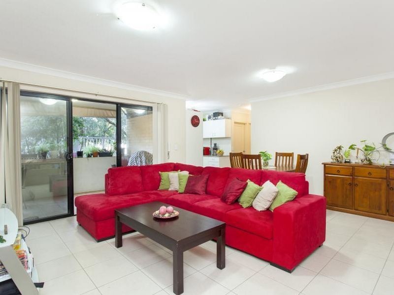 2/35-43 Penelope Lucas Lane, Rosehill NSW 2142