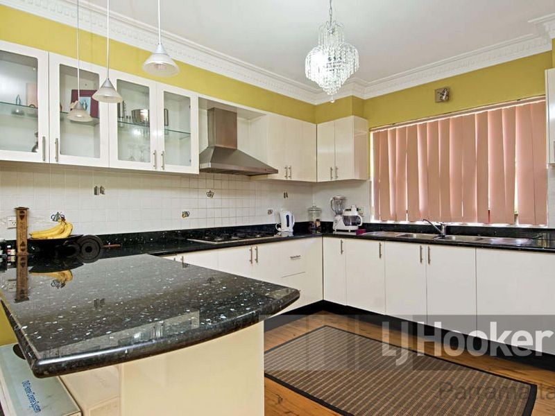 22 Robilliard Street, Westmead NSW 2145