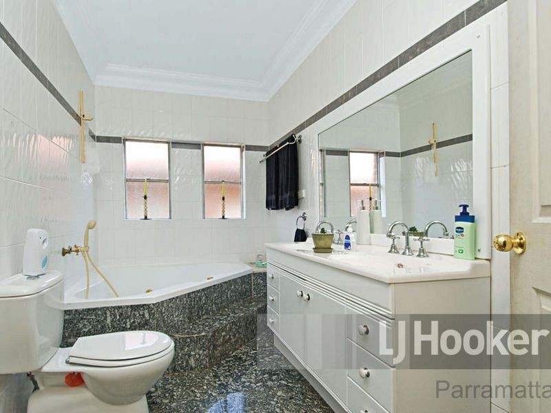 22 Robilliard Street, Westmead NSW 2145