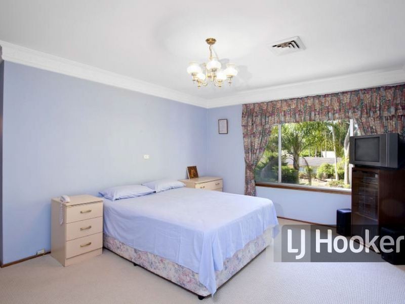 2 Dale Place, North Rocks NSW 2151
