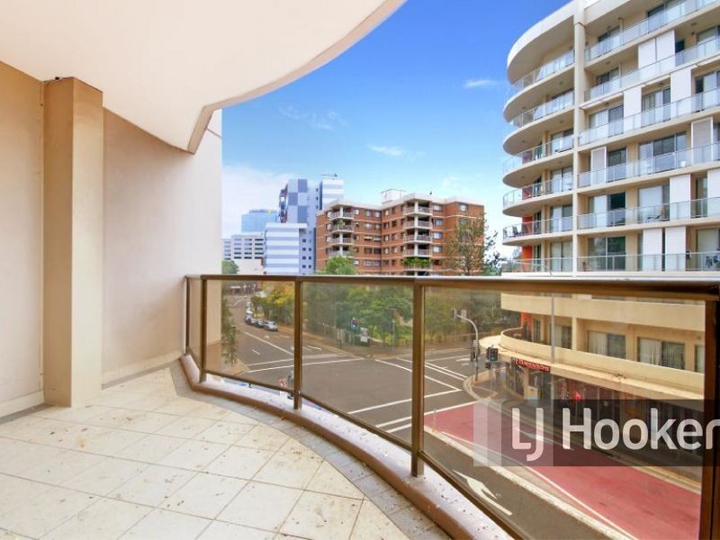 96/13-15 Hassall Street, Parramatta NSW 2150