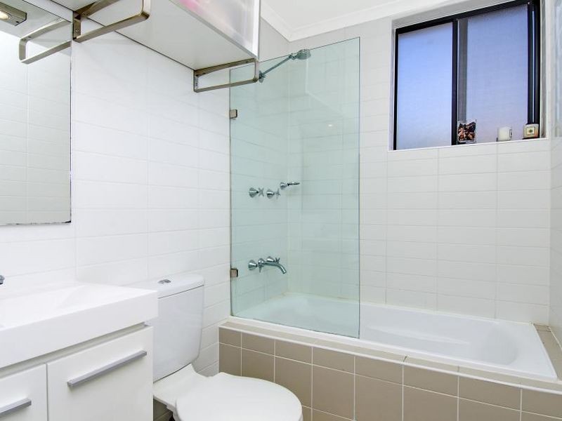 16/30-32 Lydbrook Street, Westmead NSW 2145