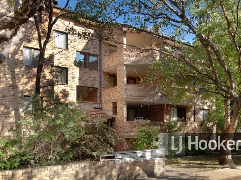 12/18-20 Queens Road, Westmead NSW 2145