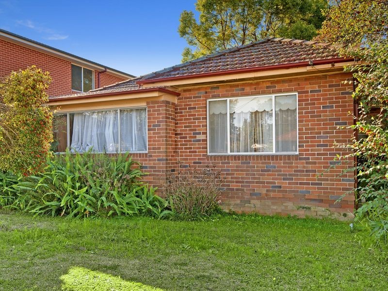 26 Cotswold Street, Westmead NSW 2145