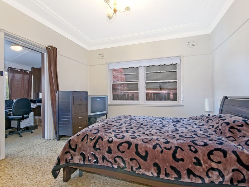 26 Cotswold Street, Westmead NSW 2145