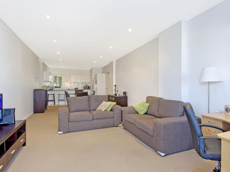 9/31-35 Chamberlain Street, Campbelltown NSW 2560