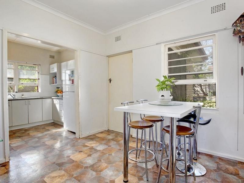 11 Curtin Place, Westmead NSW 2145