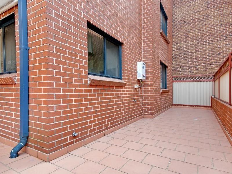 3/12 Kendall Street, Harris Park NSW 2150