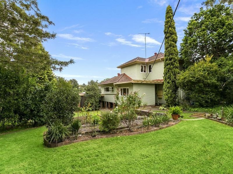 12 Livingstone Avenue, Baulkham Hills NSW 2153