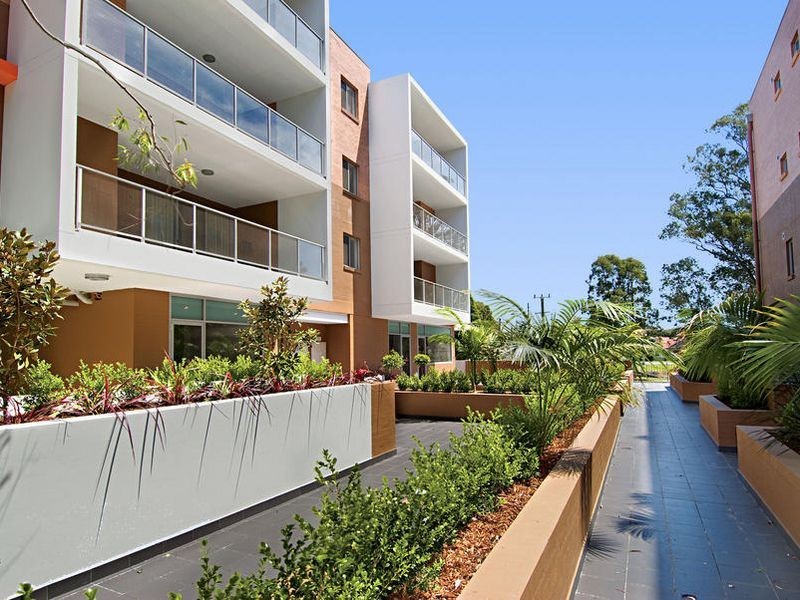 35-37 Darcy Road, Westmead NSW 2145